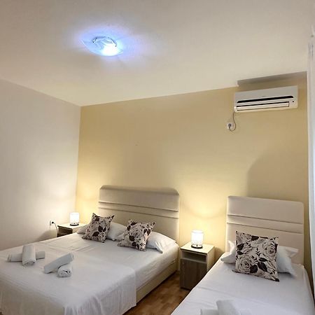Apartmens Xhenis Lux Ulcinj Extérieur photo