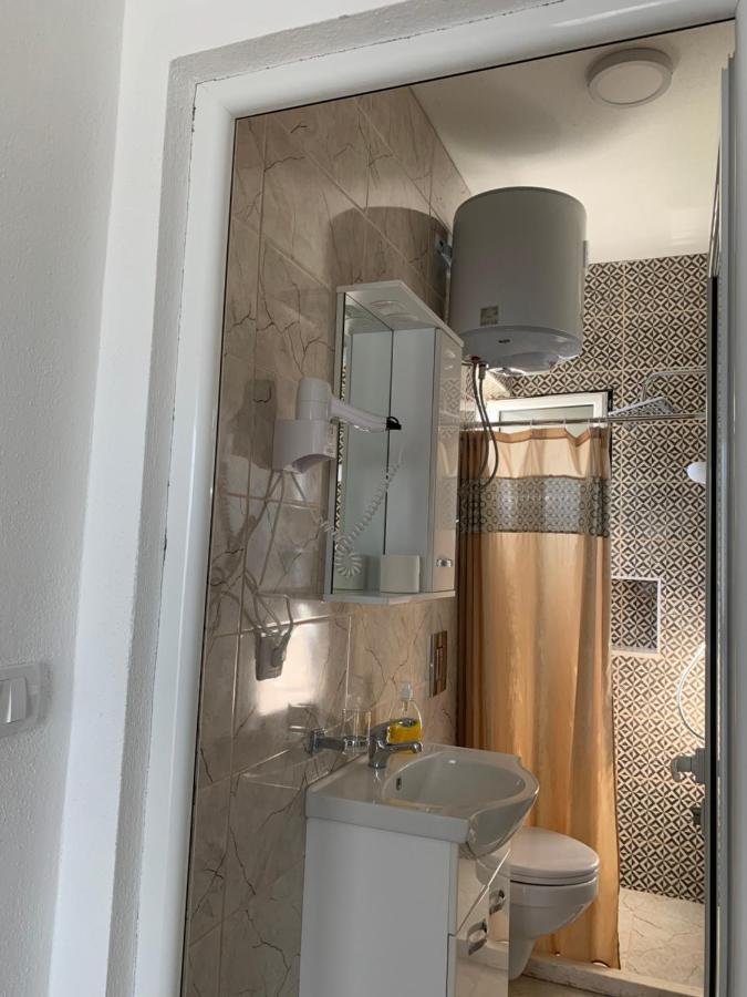 Apartmens Xhenis Lux Ulcinj Extérieur photo