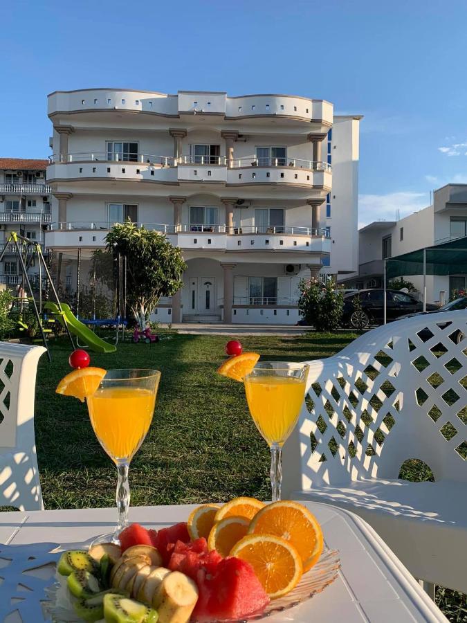 Apartmens Xhenis Lux Ulcinj Extérieur photo