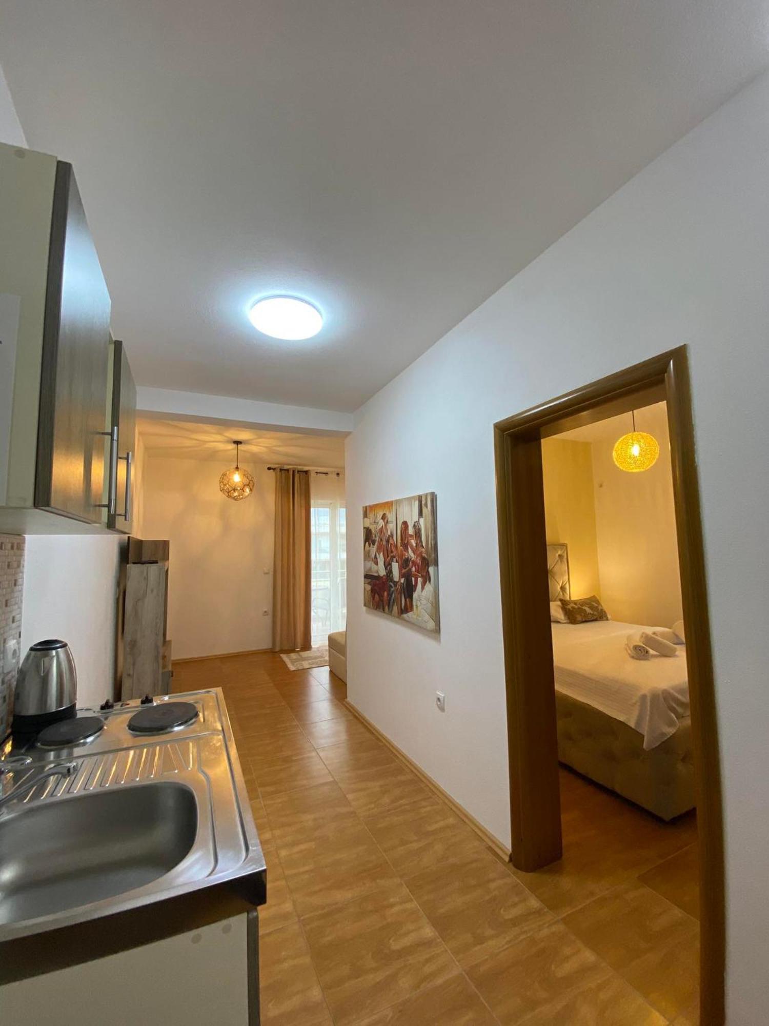 Apartmens Xhenis Lux Ulcinj Extérieur photo