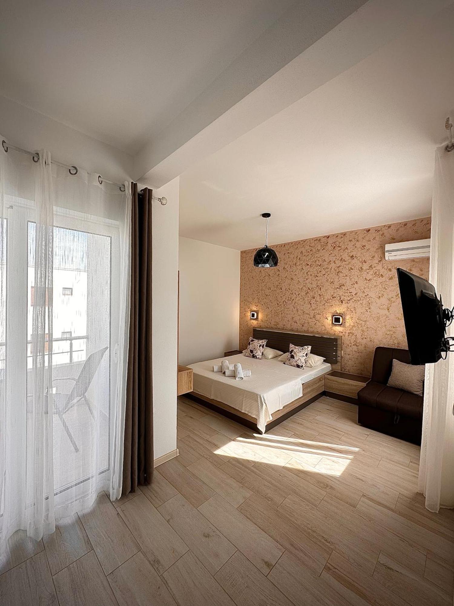 Apartmens Xhenis Lux Ulcinj Extérieur photo