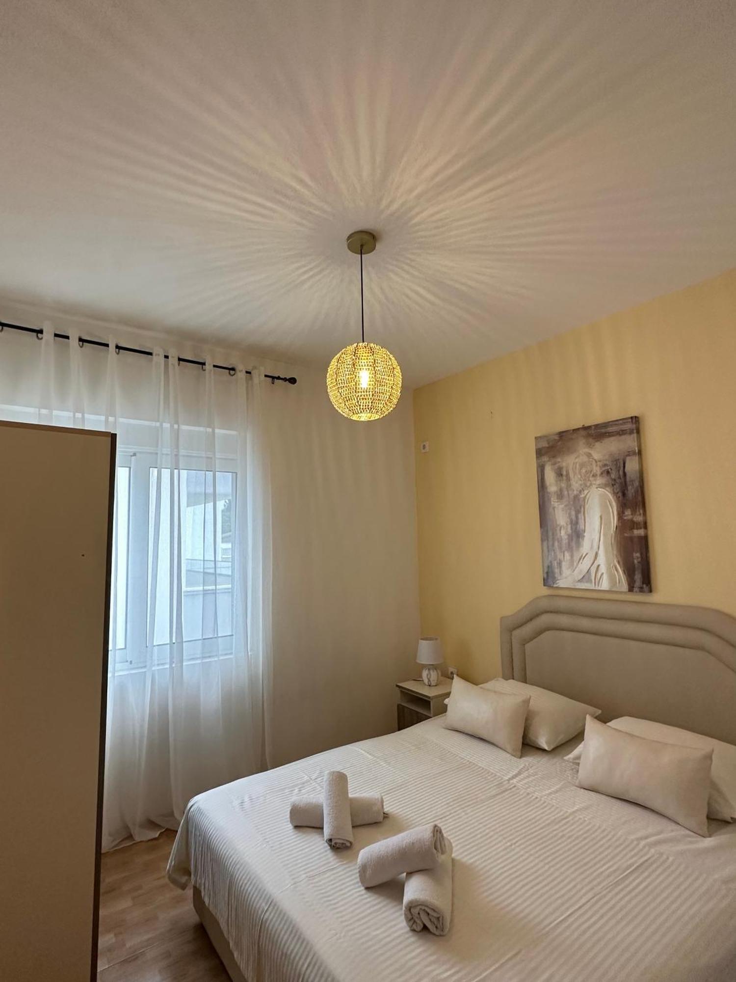 Apartmens Xhenis Lux Ulcinj Extérieur photo