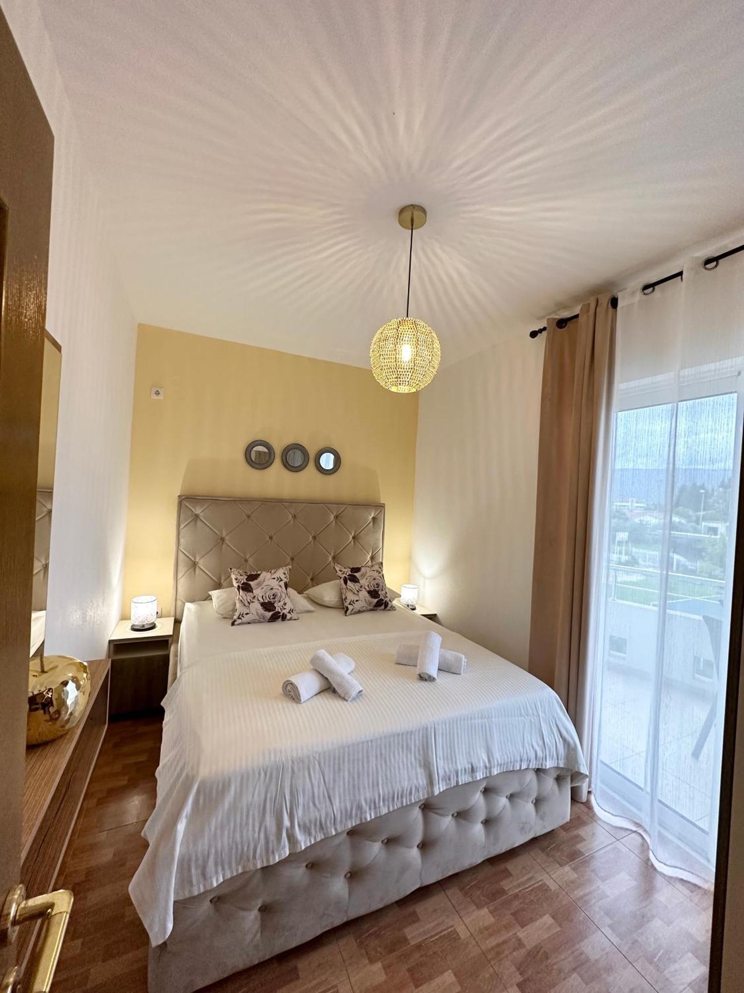 Apartmens Xhenis Lux Ulcinj Extérieur photo