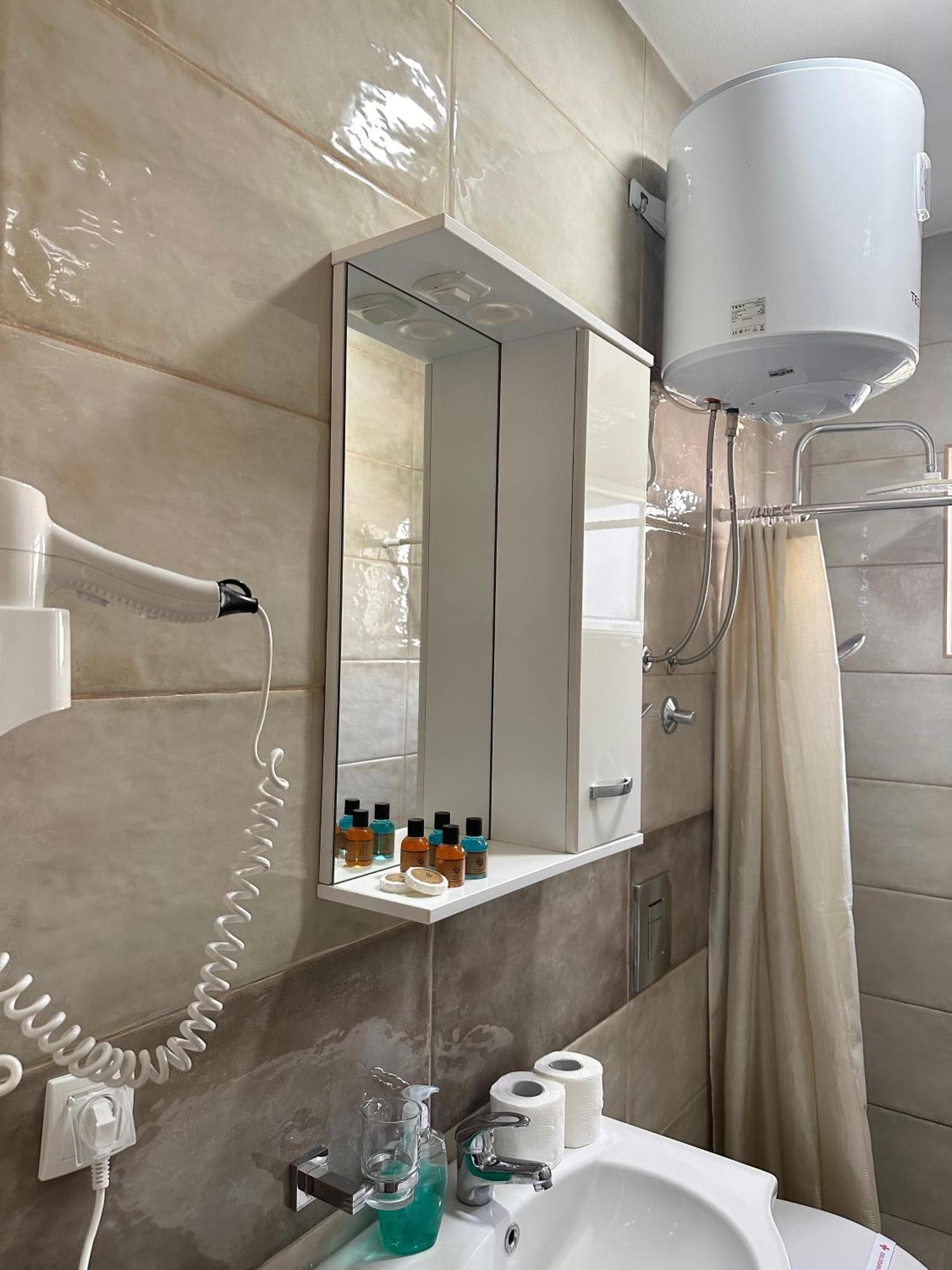Apartmens Xhenis Lux Ulcinj Extérieur photo