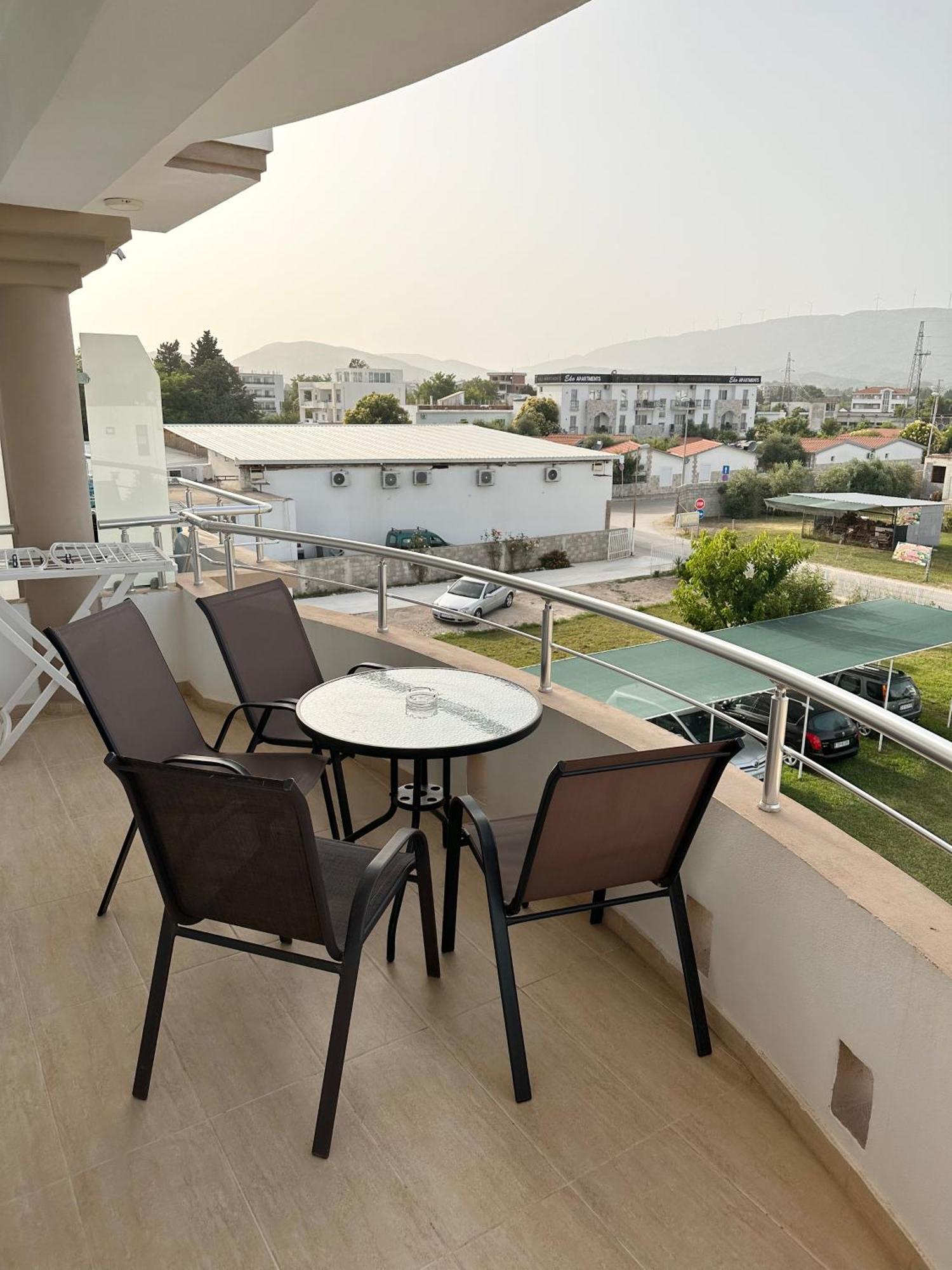 Apartmens Xhenis Lux Ulcinj Extérieur photo