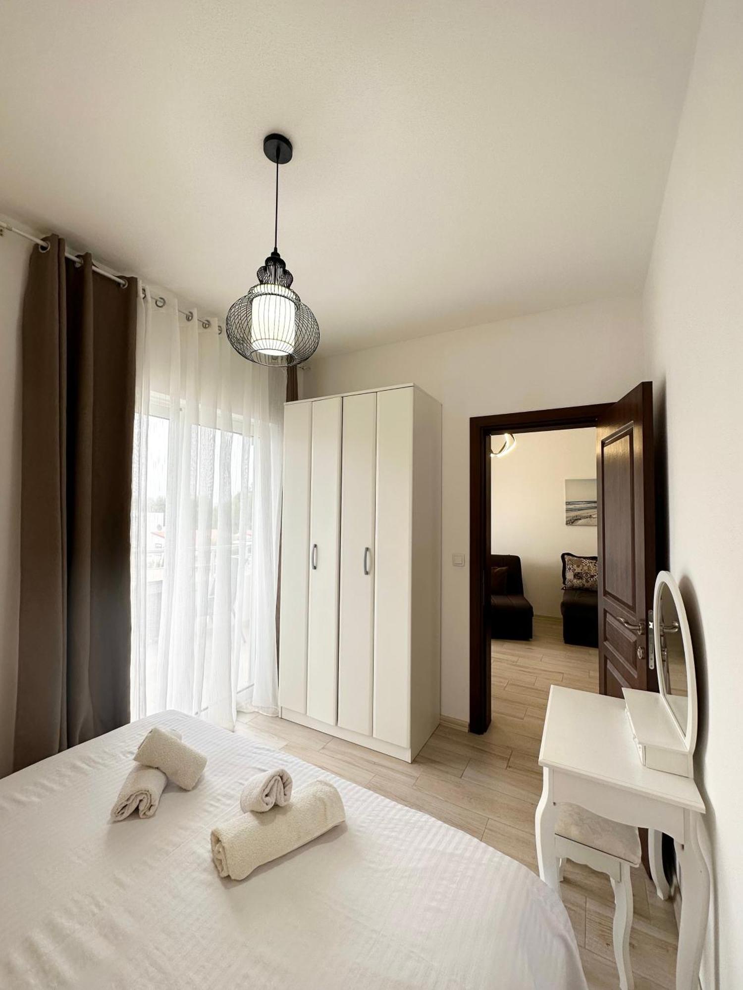 Apartmens Xhenis Lux Ulcinj Extérieur photo